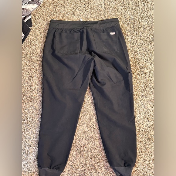 Figs Zamora Jogger Scrub Pants - Picture 3 of 7